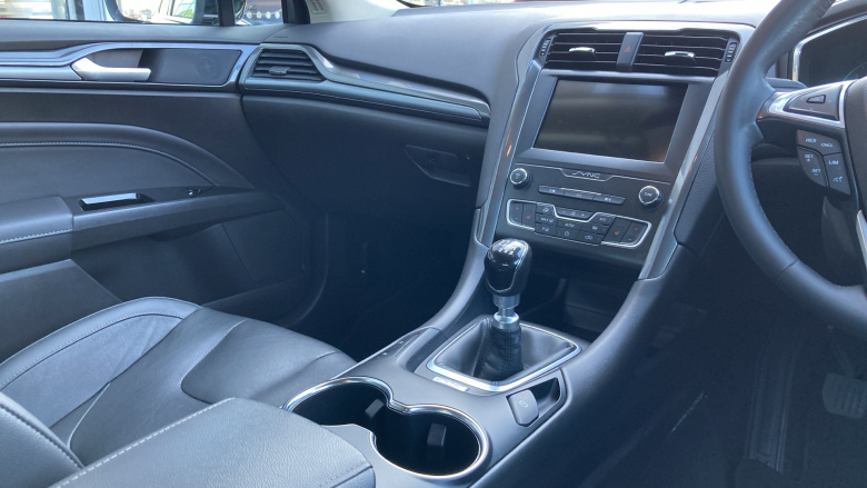 Ford Mondeo 2.0 EcoBlue Titanium Edition 5dr Diesel Hatchback